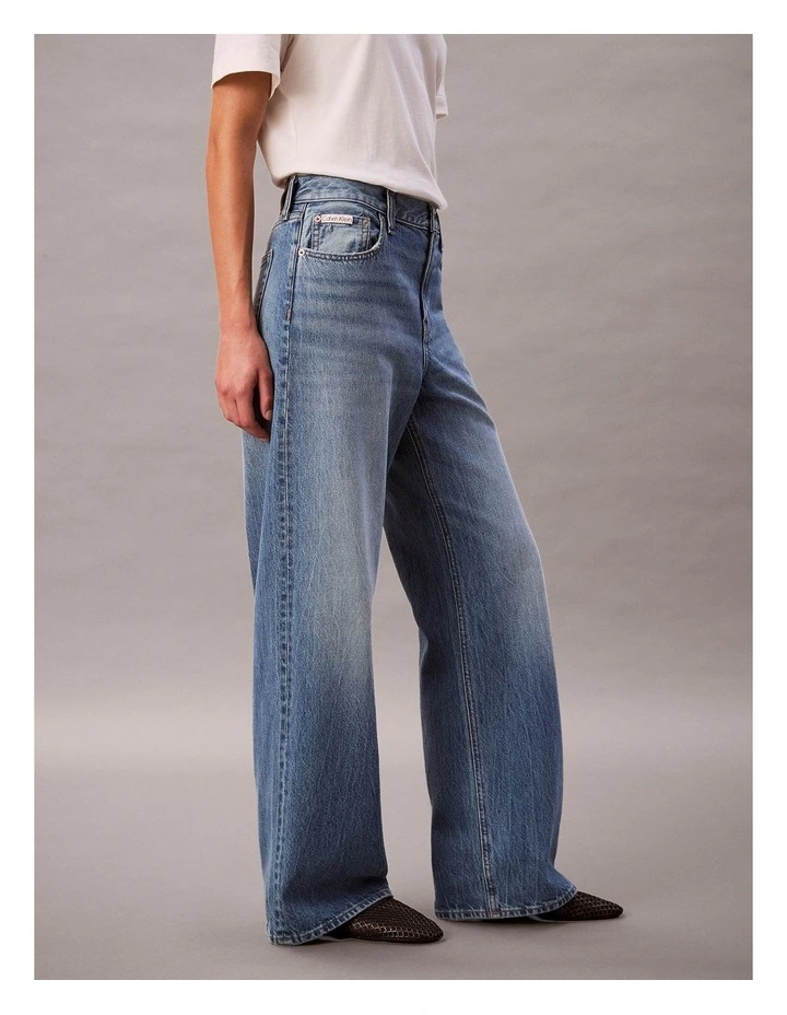 Low Rise Baggy Jeans in Vintage Hampton image 3