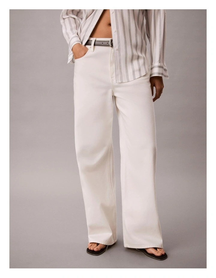 Low Rise Baggy Jeans in Chalk White image 4