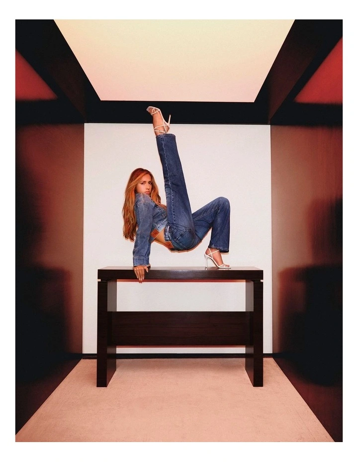 Signature 90's Straight Jeans in True Indigo image 6