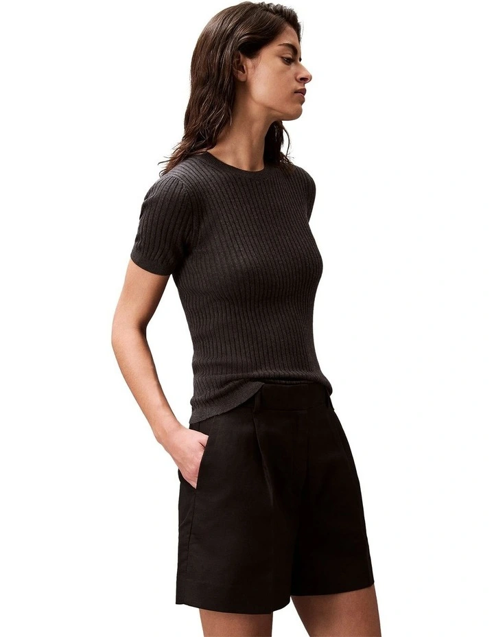 Structured Linen Tailored Short in Black image 3