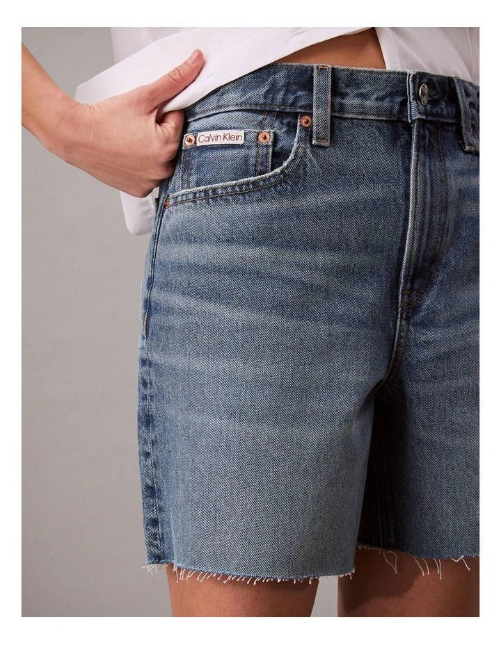 Signature 90's Fit 6in Denim Shorts in Blue Monaco image 4