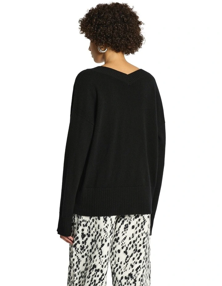 Lucillian V Neck Knit Top in Black image 2