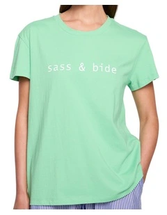 The Classics Tee in Summer Green
