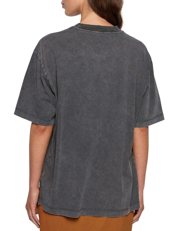 Heartbreak Boyfriend Tee in Washed Black image 4