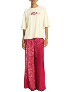 Ryder Logo Tee in Eldaweiss/Gogi Berry