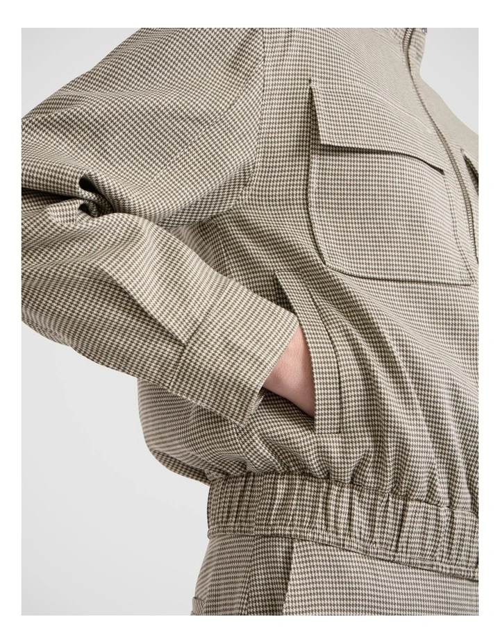 Amelie Stretch Linen Jacket in Fern Check image 4