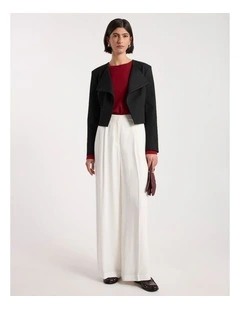 Jaz in Crop Jacket in Black