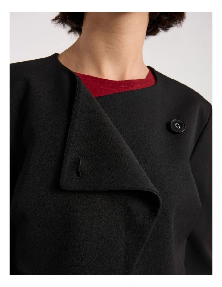 Jaz in Crop Jacket in Black image 3