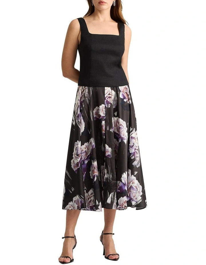 Tabitha Stretch Linen Tank in Black image 4