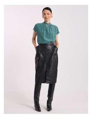 Pine Green colour