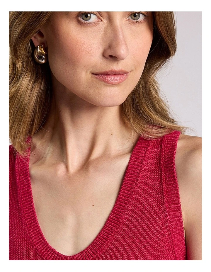 Lorez Linen Blend Tank in Beetroot image 4