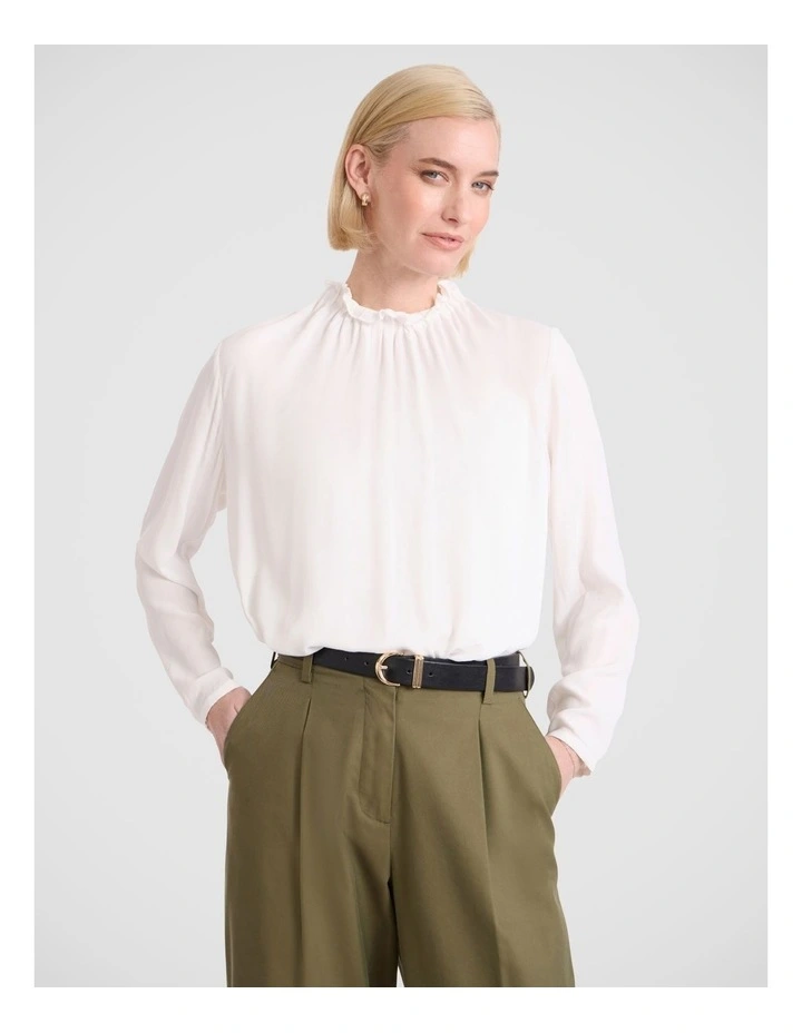 Merle Viscose Blouse in Ivory image 2