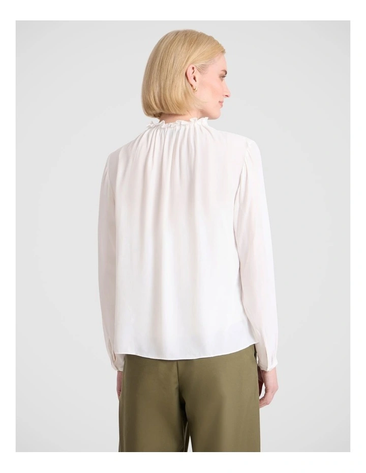 Merle Viscose Blouse in Ivory image 6