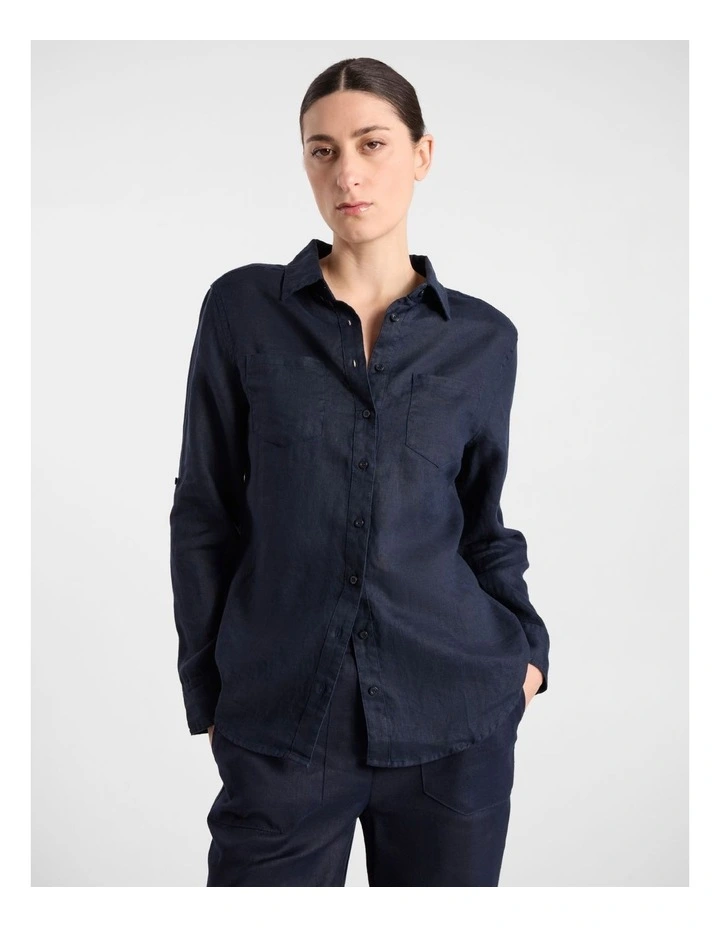 Elias Linen Shirt in Navy image 2