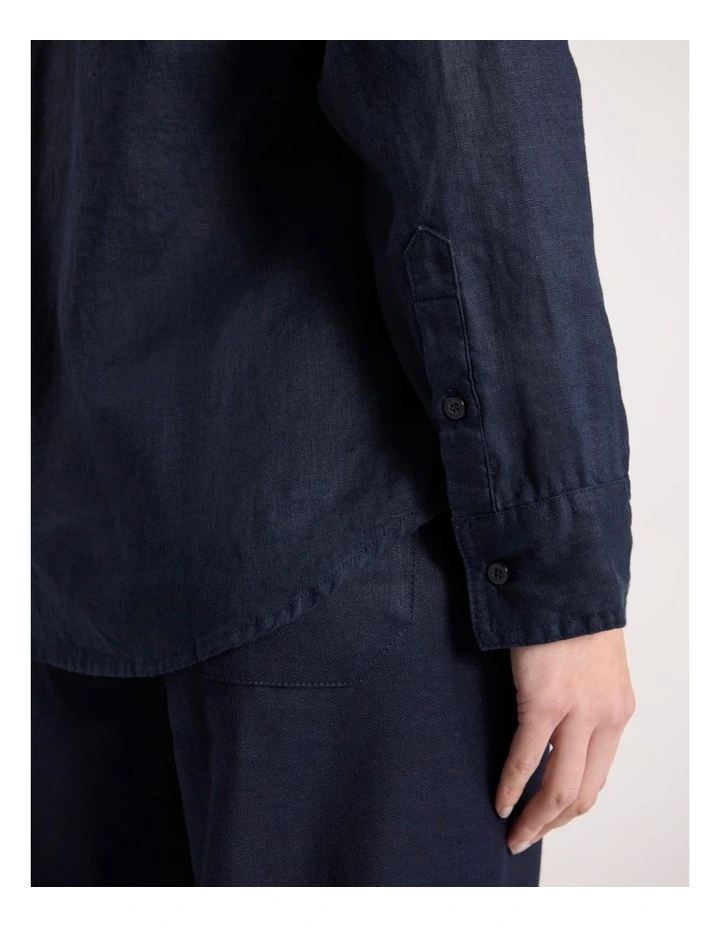Elias Linen Shirt in Navy image 3