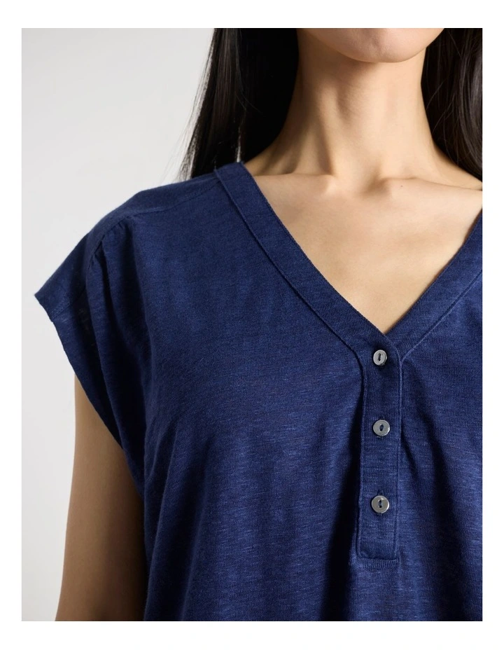 Thorpe Linen Tee in Ocean Blue image 4