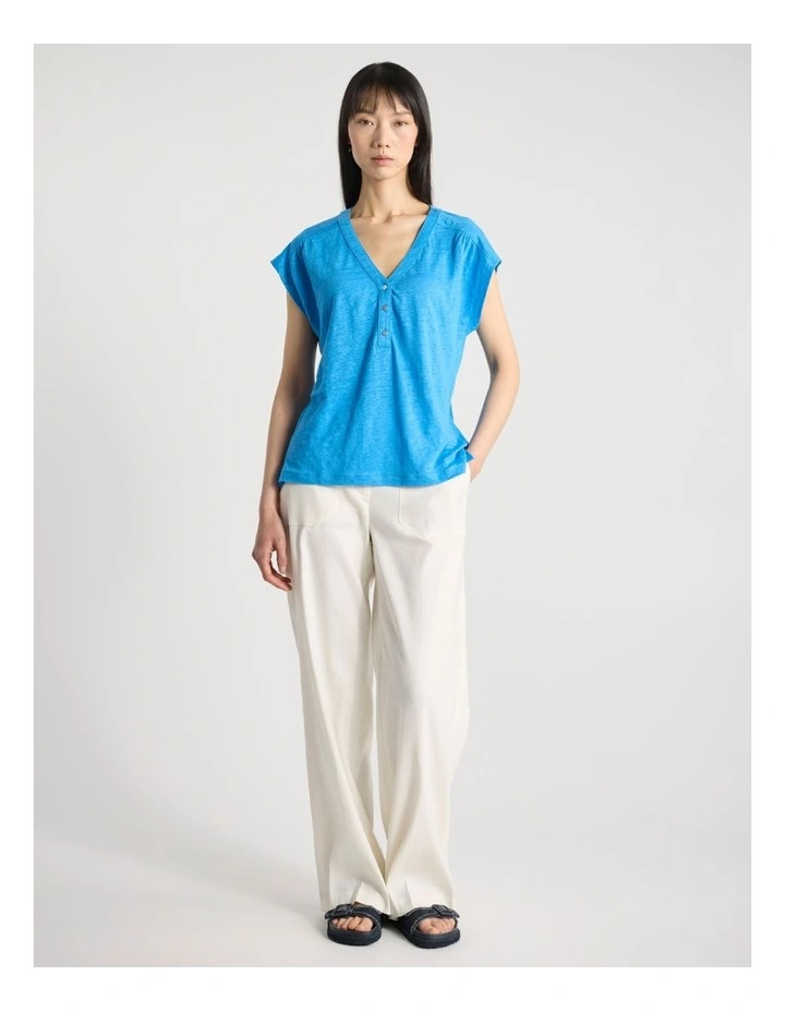 Thorpe Linen Tee in Hydra Blue image 2