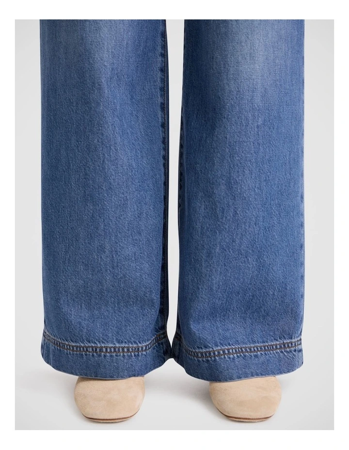 Kinsley Relaxed Wide Leg Jean in Mid Wash image 3