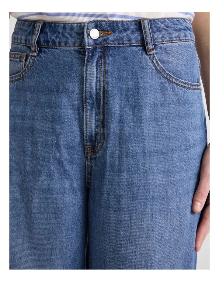 Kinsley Relaxed Wide Leg Jean in Mid Wash image 4