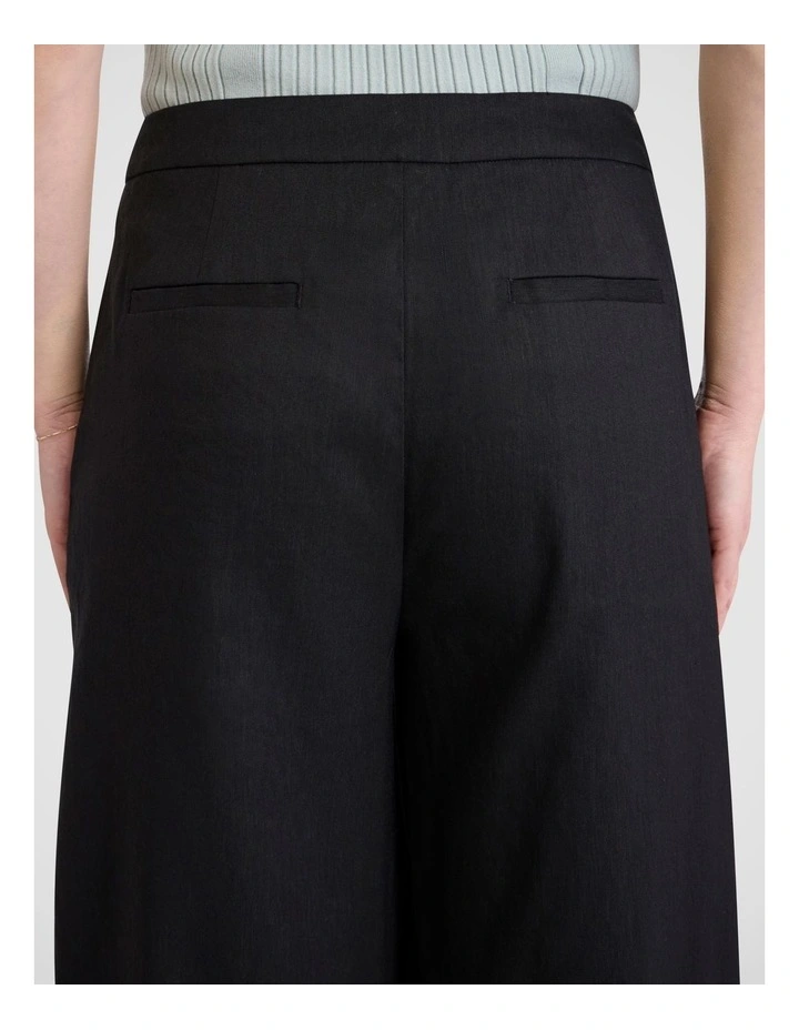 Della Pant in Black image 4