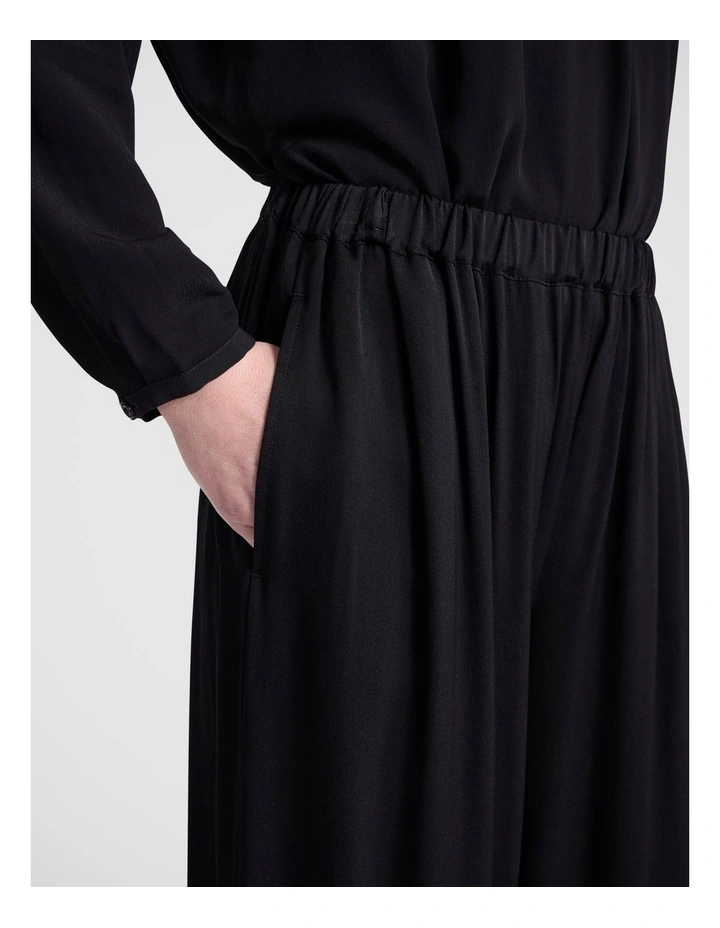Sharon Viscose Pant in Black image 2