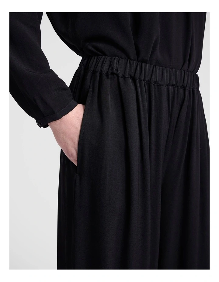 Sharon Viscose Pant in Black image 4