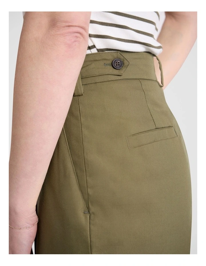 Clara Barrel Leg Pant in Fern image 4