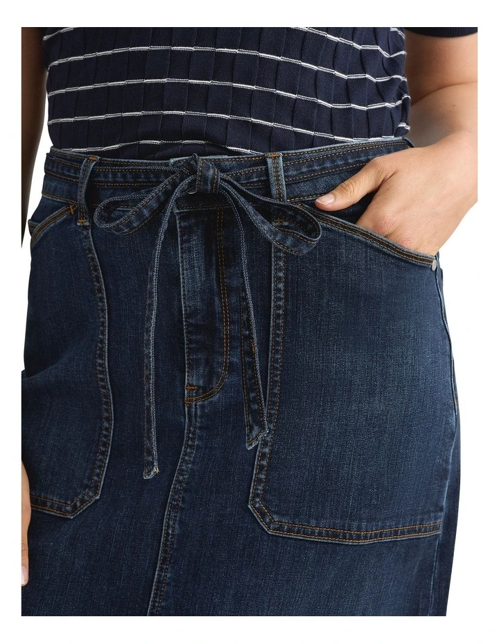 Immare Denim Pencil Skirt in Blue Denim Wash image 3
