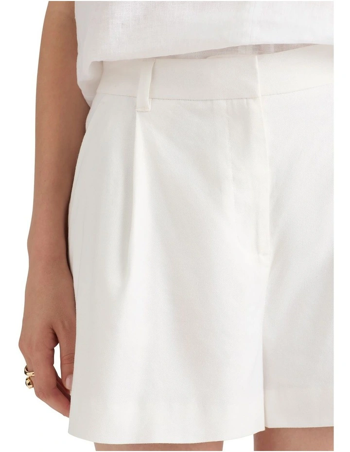 Rocco Linen Blend Short in White image 4
