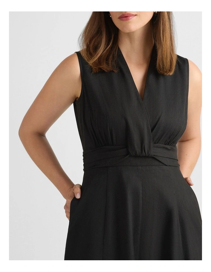 Keets Stretch Linen Dress in Black image 4