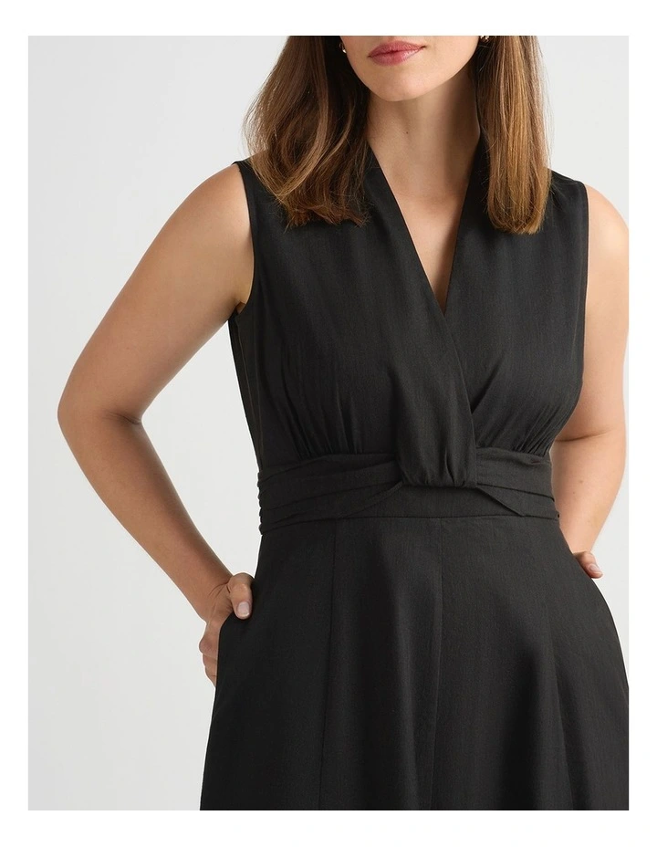 Keets Stretch Linen Dress in Black image 4