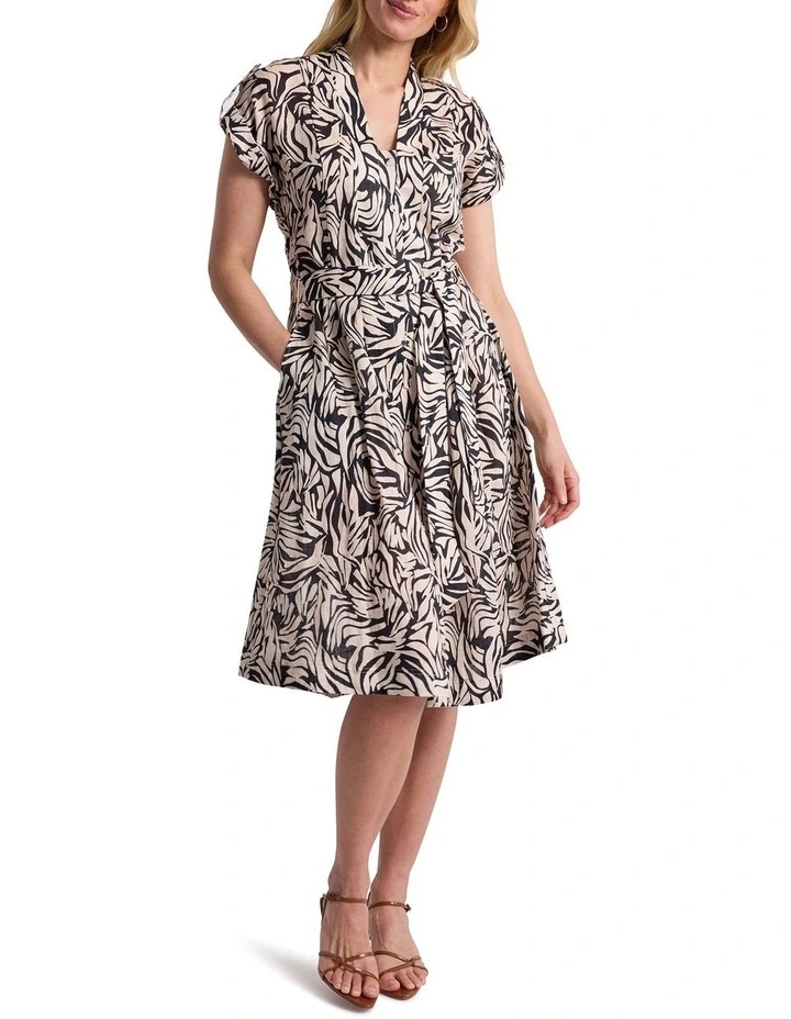 Safiya Linen Dress in Black Multi image 1