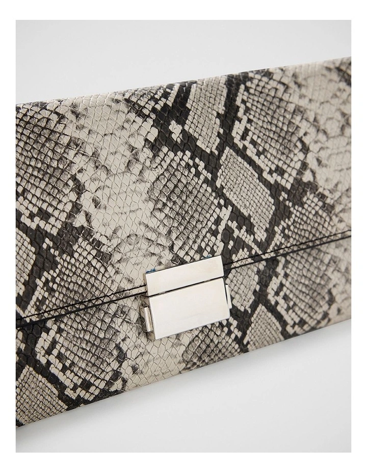 Clovelly Leather Shoulder Bag in Snake image 3
