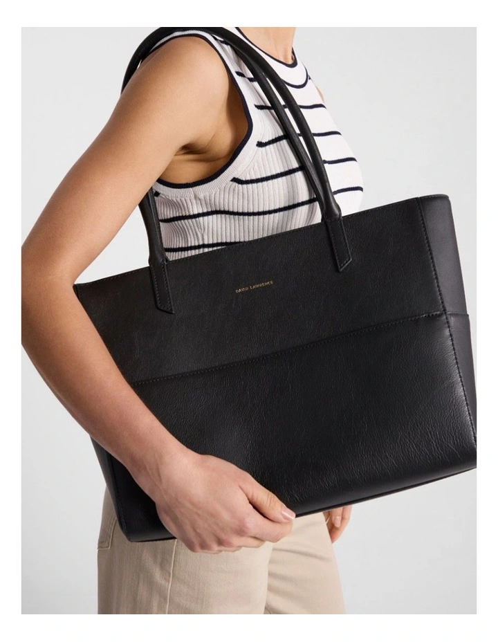 Hansel Leather Tote Bag in Black image 4