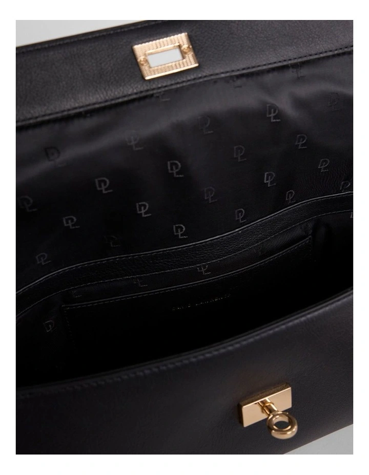 Concetta Leather Shoulder Bag Black in Black image 4