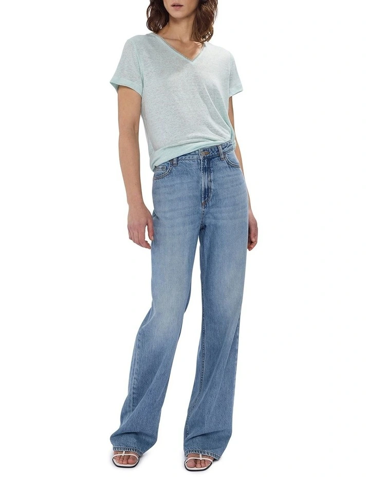 Sam V-Neck Linen Tee in Sea Spray image 2