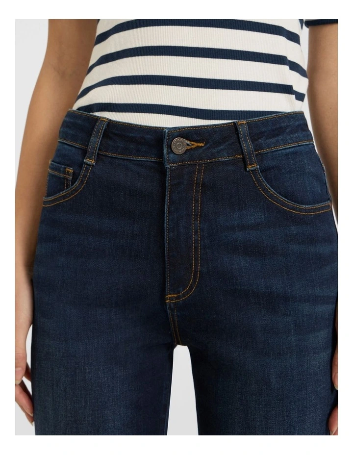 Girlfriend Straight Leg Jean in Deep Sea Blue image 4
