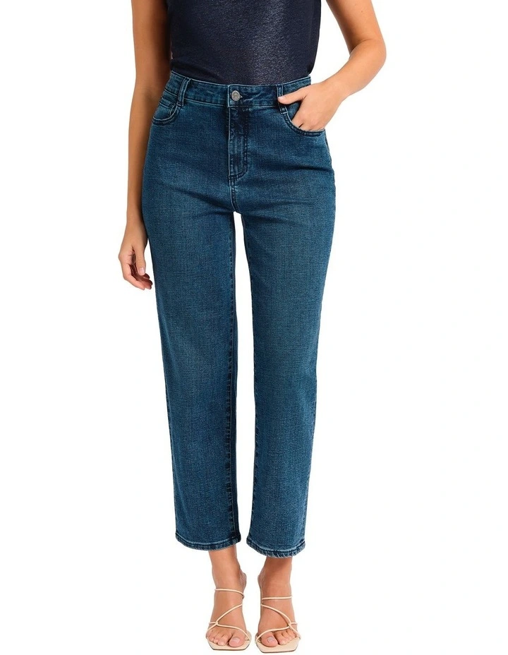 Girlfriend Straight Leg Jean in Siena Blue image 2