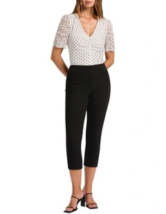 Don't Cha Capri Pant in Black