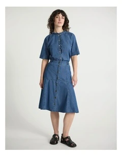 It's You Chambray Skirt in Mid Wash