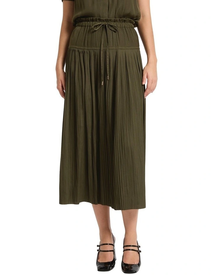 Karu Pleated Midi Skirt in Borneo Green image 2