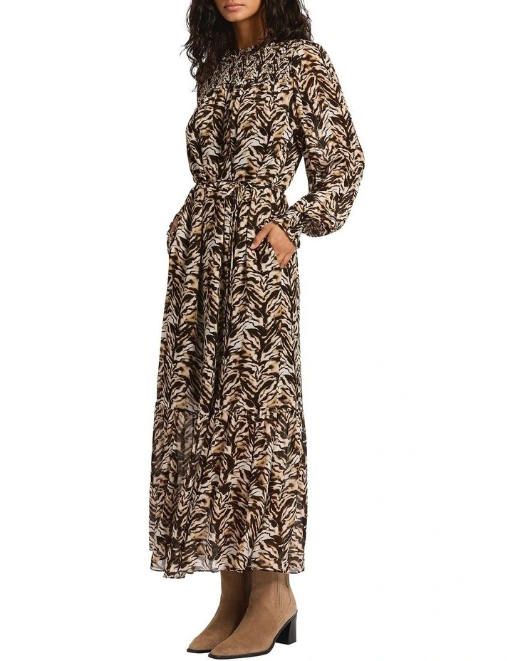 Winter's Tail Midi Dress in Chocolate Multi image 3