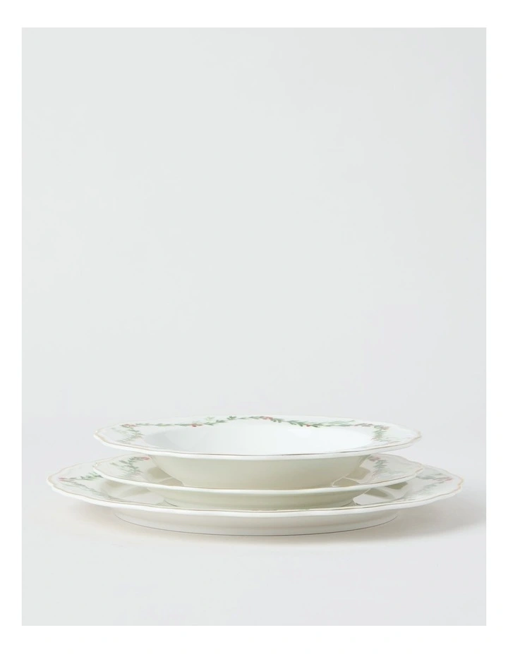 Christmas Holly Berry 12pc Dinner Set image 4