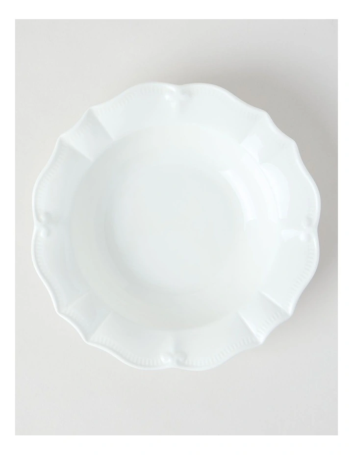 Bella Scalloped Pasta Bowl 22.8cm in White image 1