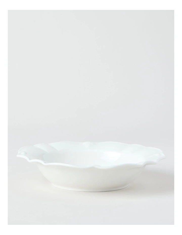 Bella Scalloped Pasta Bowl 22.8cm in White image 2