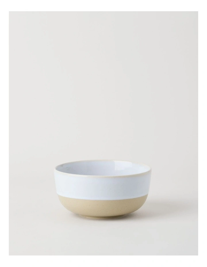 Esperance Noodle Bowl 18cm Wiped Edge image 1