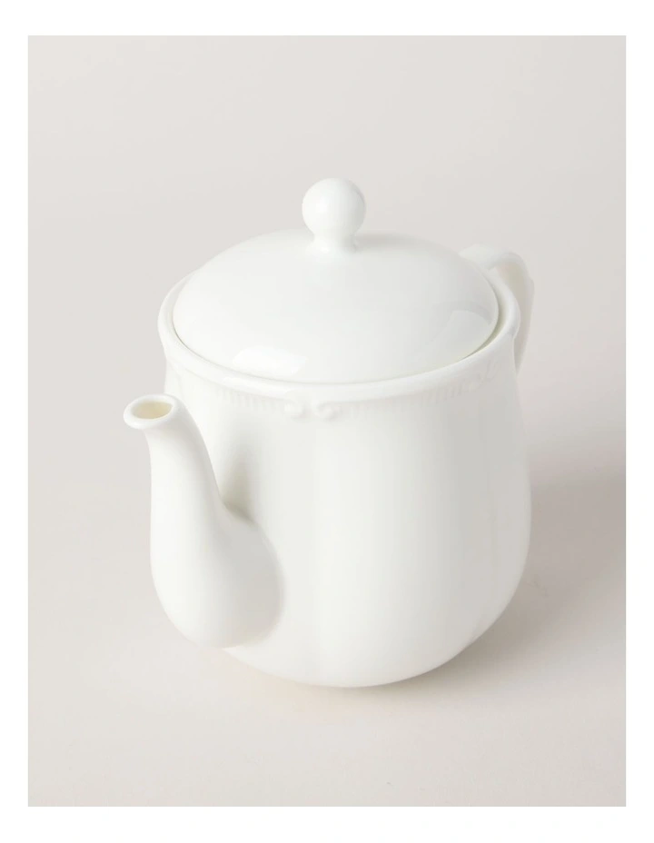 Bella Scalloped Teapot in White image 3