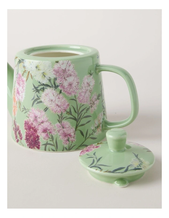 Lauren Stringini Bottlebrush Teapot in Green image 2