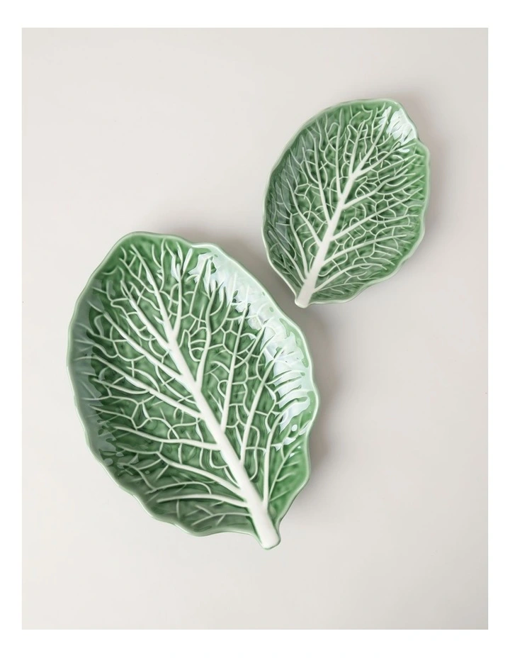 Cabbage Leaf Serving Platter 39cm in Green image 4
