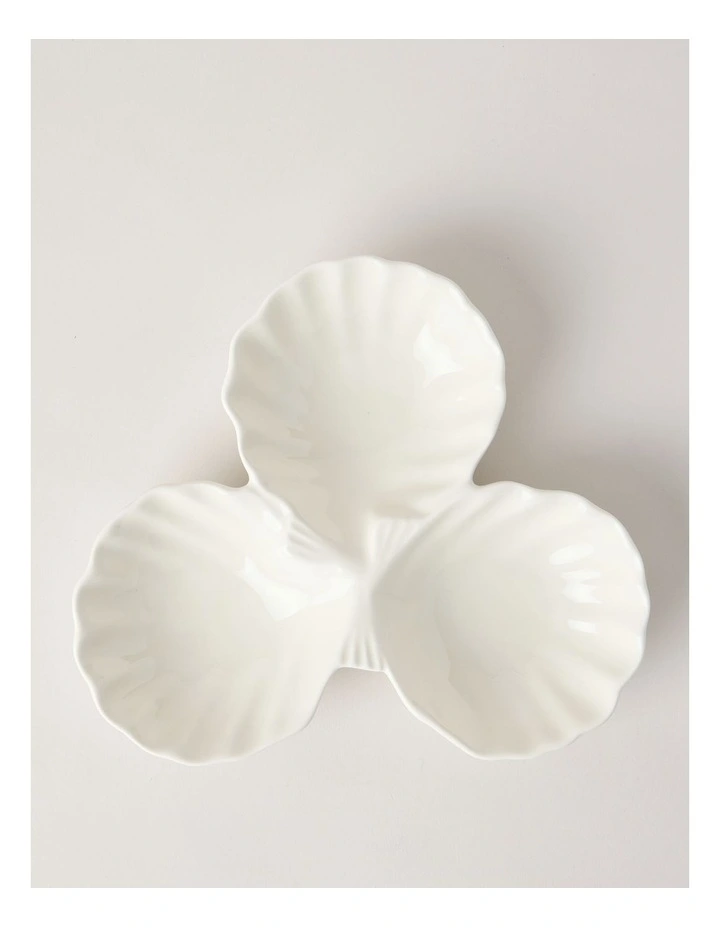 Nautilus Trio Shell Dish 24.8cm in White image 1